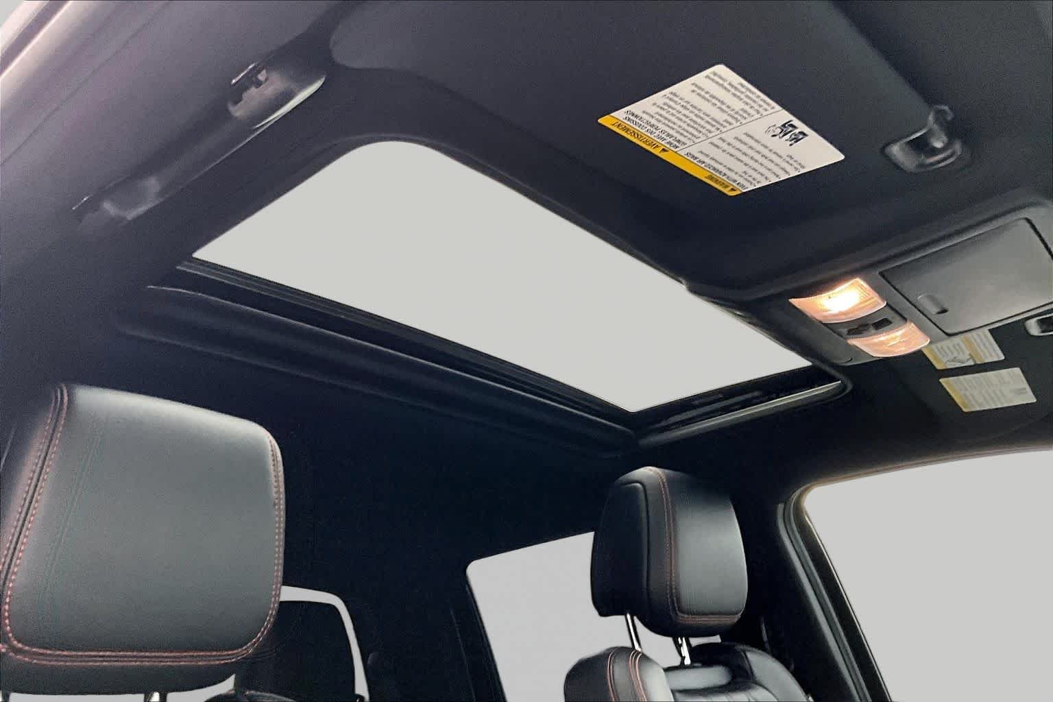 Used 2024 Glacier White Nissan PRO-4X image 13