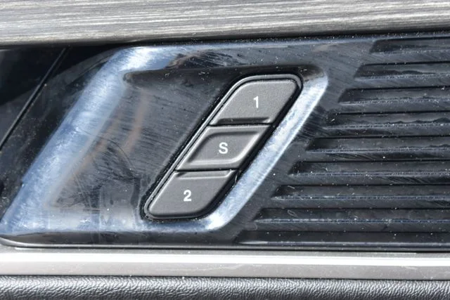 Used 2024 Black Jeep Series II image 11