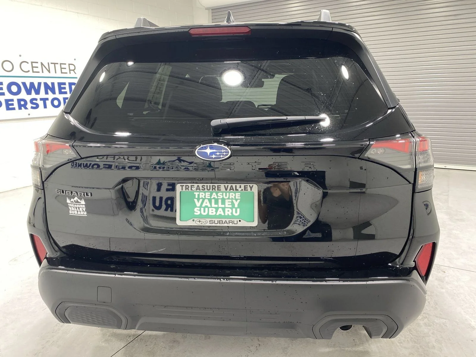New 2026 CRYSTAL BLACK SILICA Subaru Premium image 7
