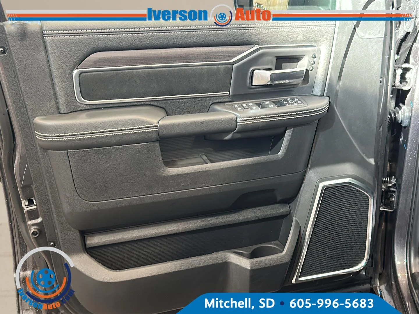 New 2027 Granite Crystal Metallic Clear-Coat Exterior Paint RAM Laramie image 13