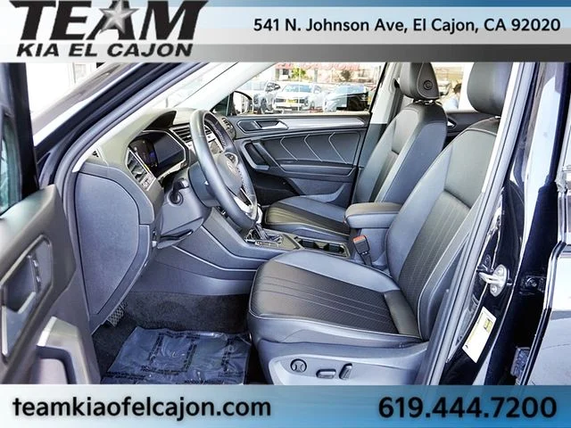 Used 2023 Black Volkswagen 2.0T SE image 15