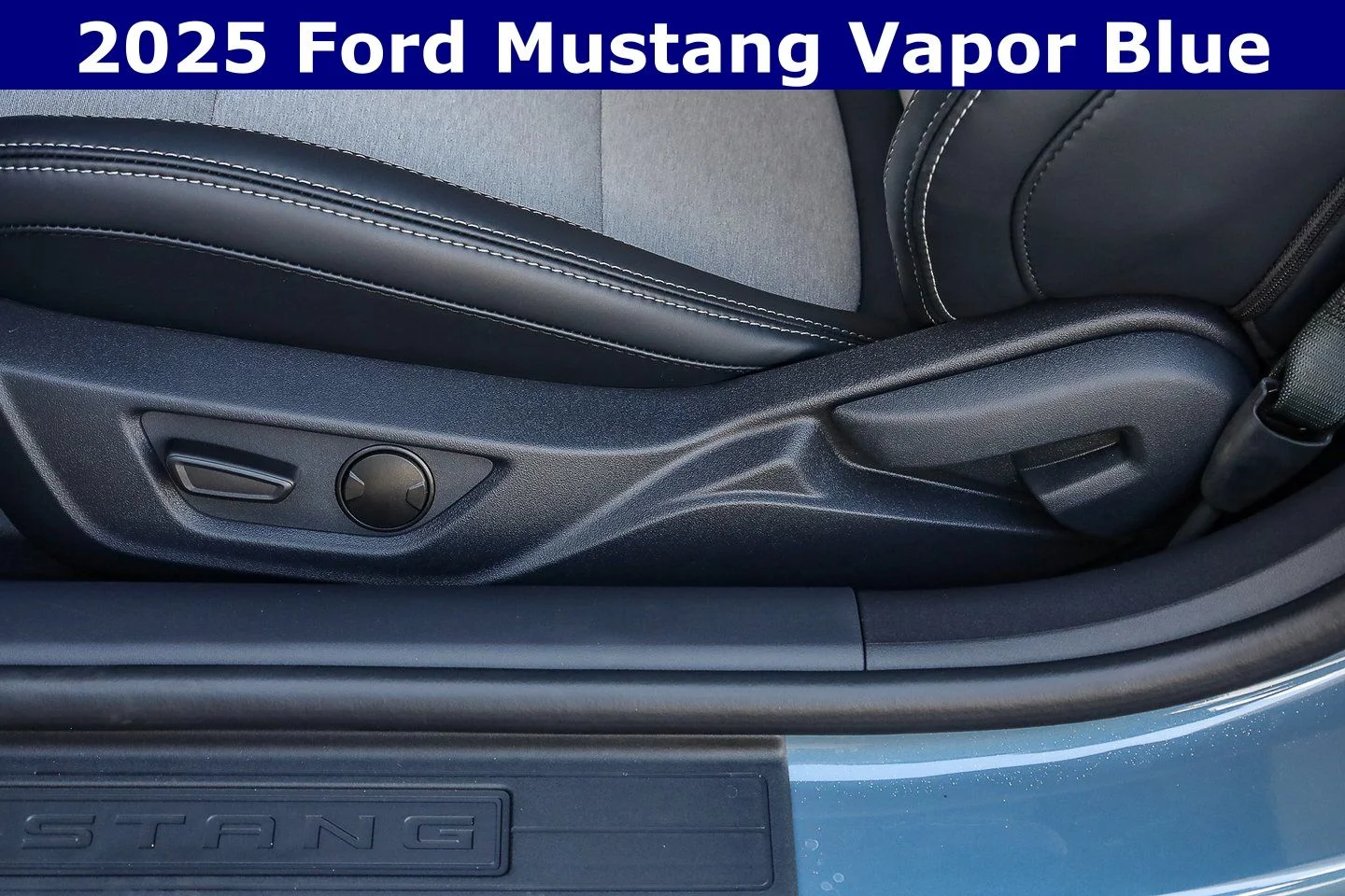 2025 Ford Mustang EcoBoost Fastback - Photo 10