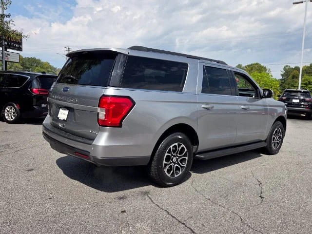 Used 2024 Silver Ford XLT image 9