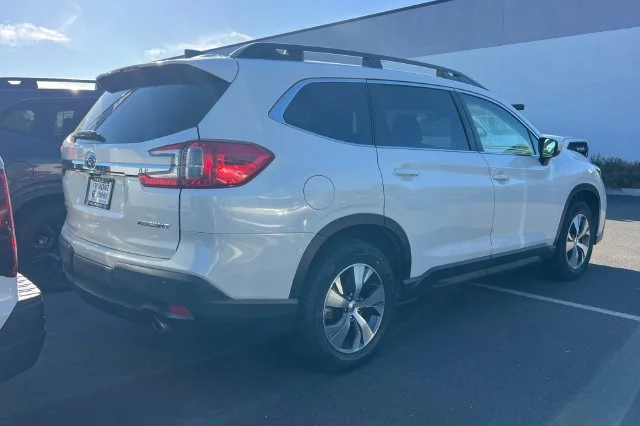 Certified Used 2025 White Subaru Premium image 7