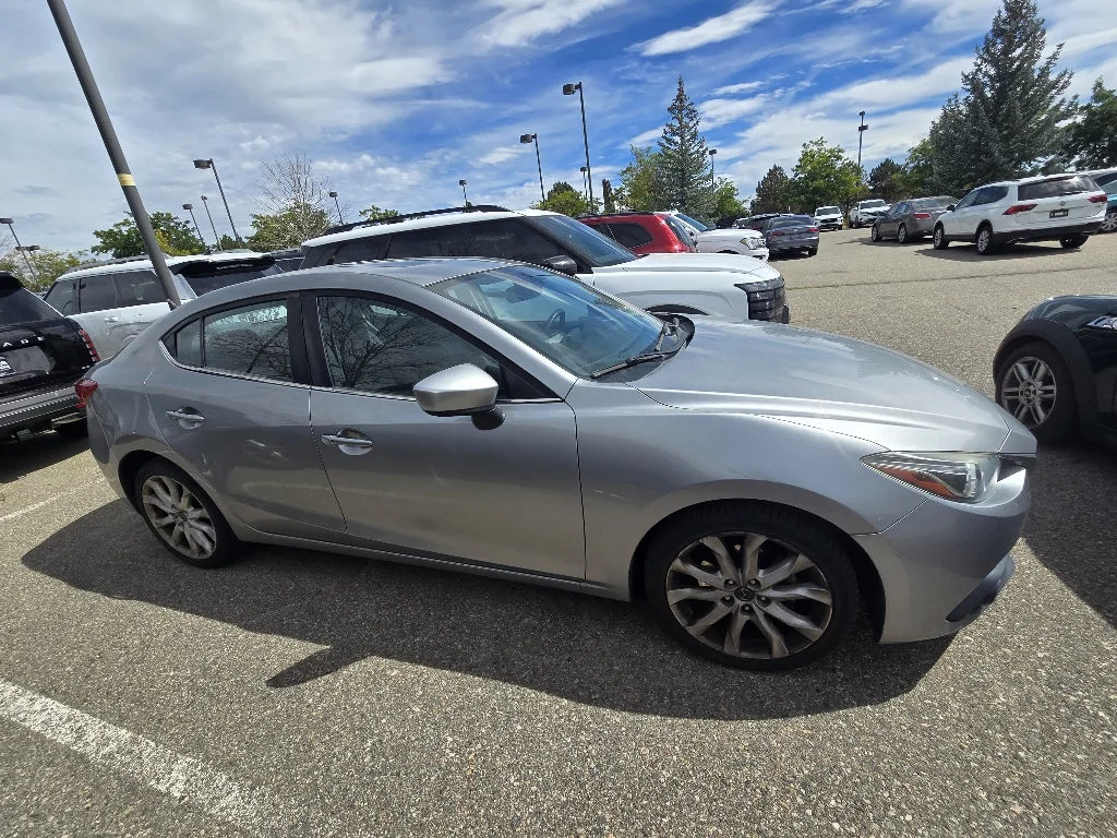 Used 2016 Liquid Silver Metallic Mazda s Grand Touring image 17