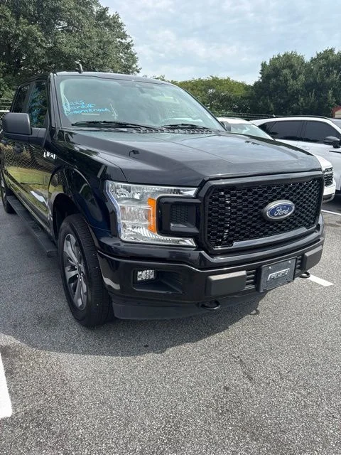 Used 2020 Black Ford XL image 1