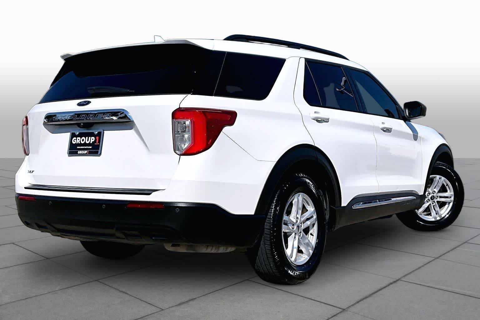 Used 2021 Star White Metallic Tri-Coat Ford XLT image 13