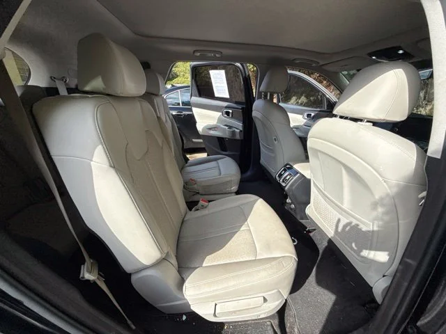 Used 2022 Gravity Blue Kia SX Prestige image 10