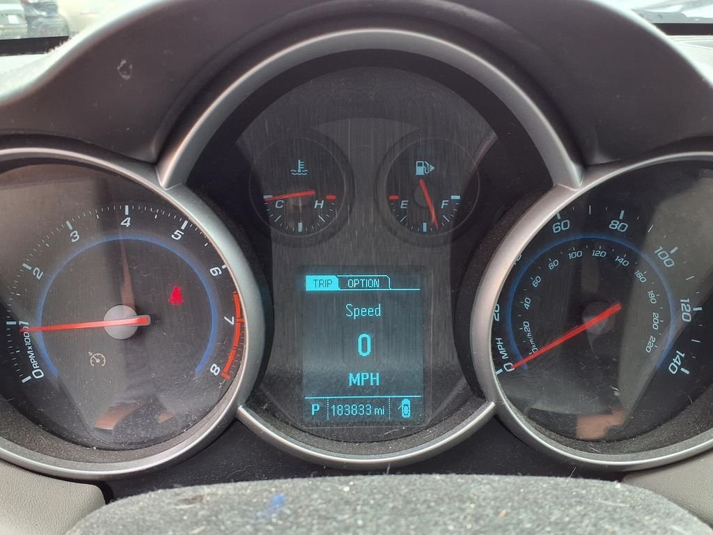 Used 2013 White Chevrolet LS image 13