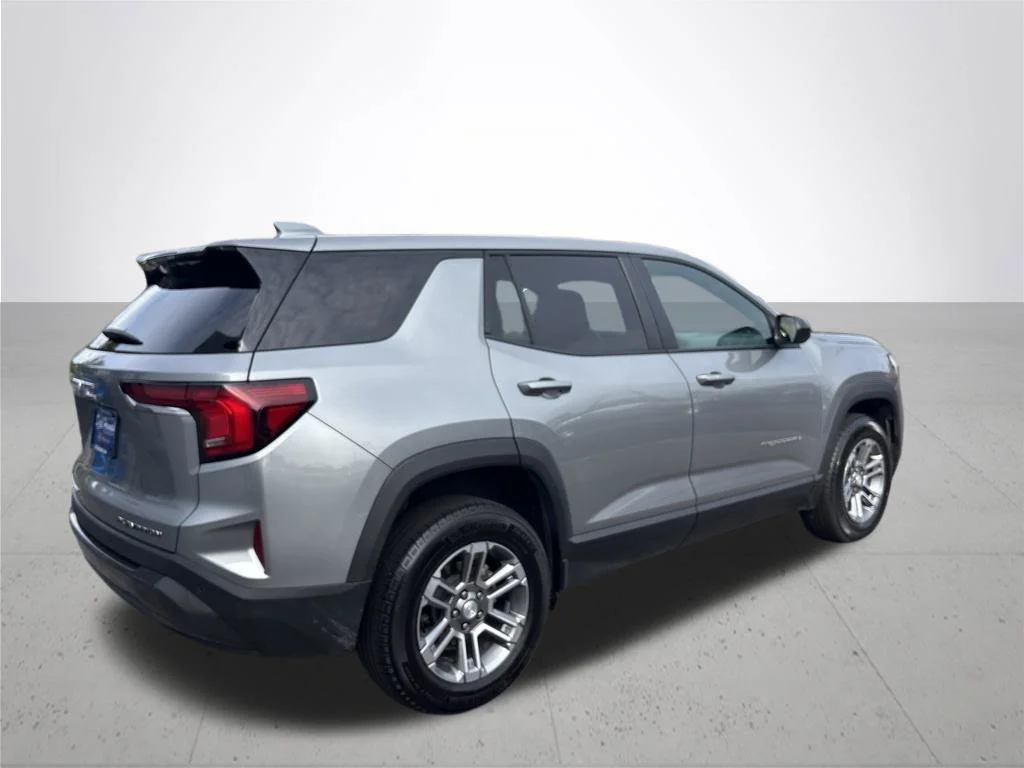 Used 2025 Silver GMC Elevation image 6
