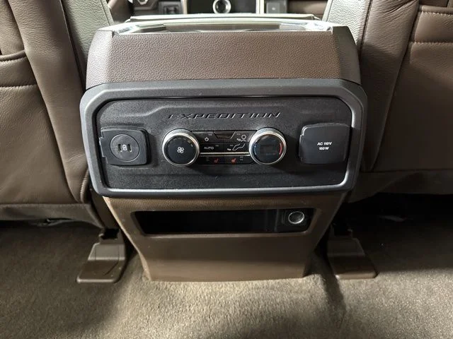 Used 2024 Star White Metallic Tri-Coat Ford King Ranch image 13
