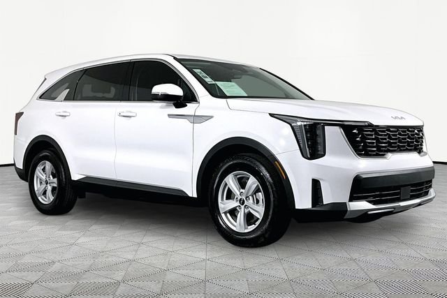 Used 2026 White Kia LX image 3