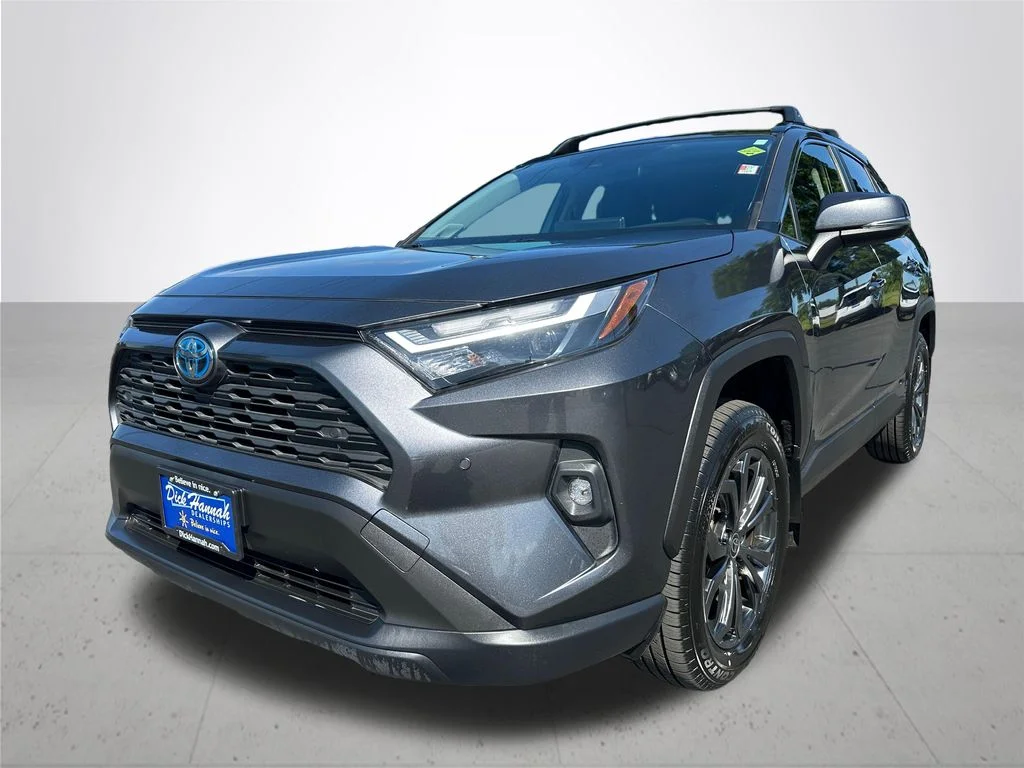Used 2023 Gray Toyota XLE Premium image 2