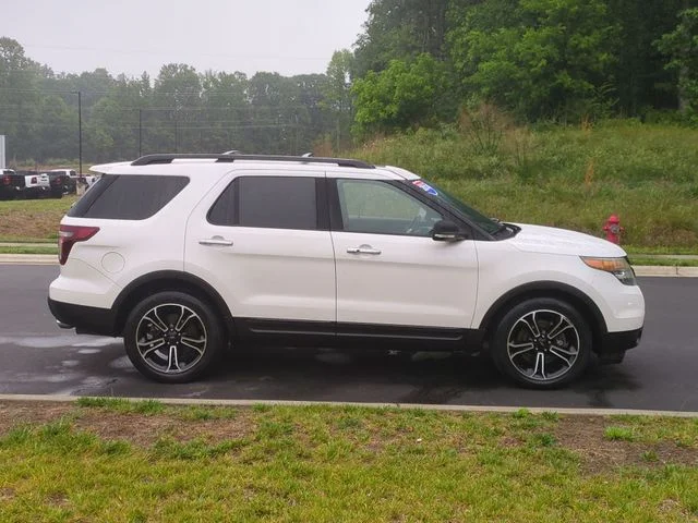 Used 2014 White Ford Sport image 14