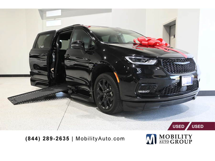2023 Chrysler Pacifica