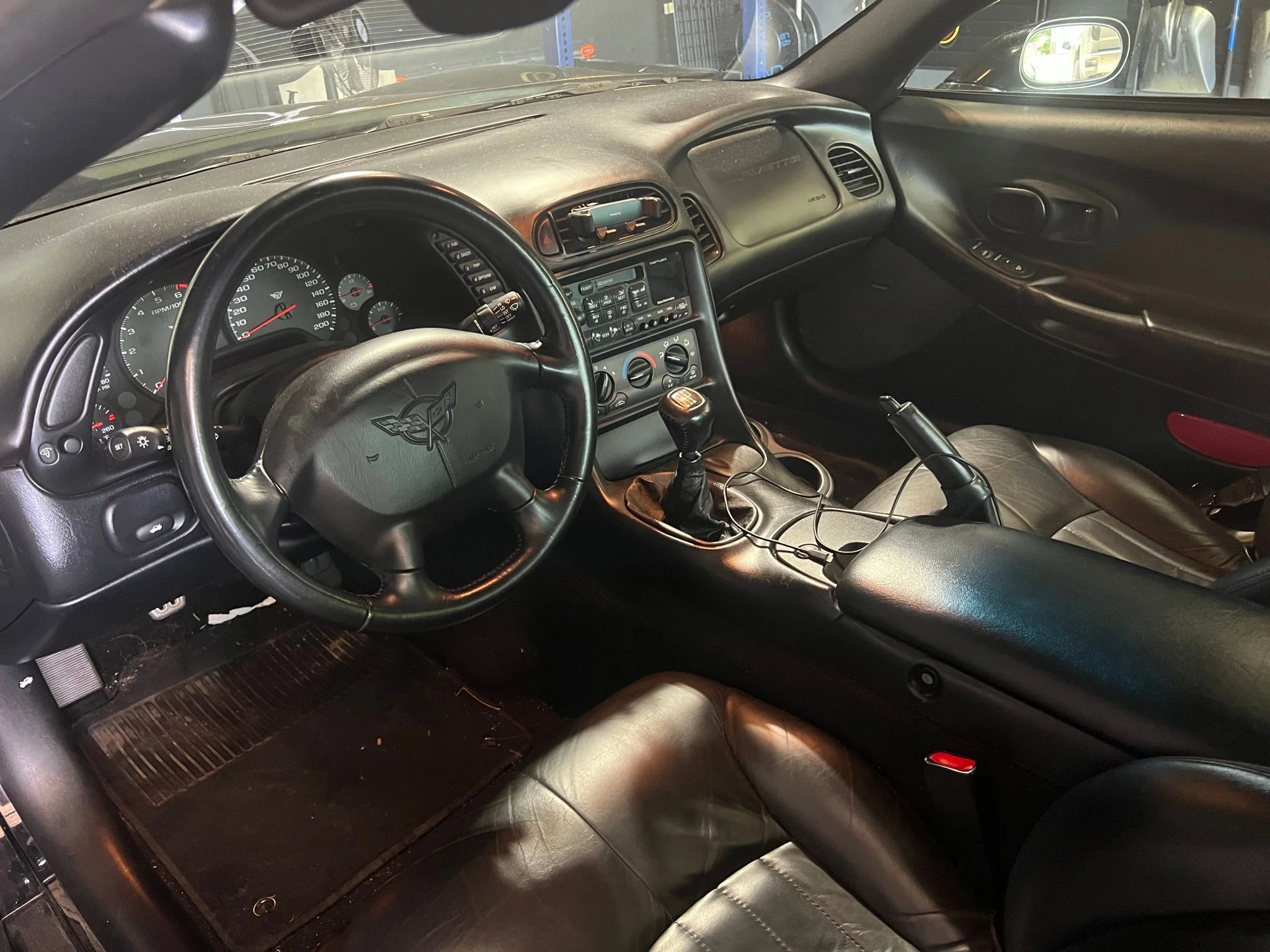 Used 1999 Black Chevrolet Hardtop image 5