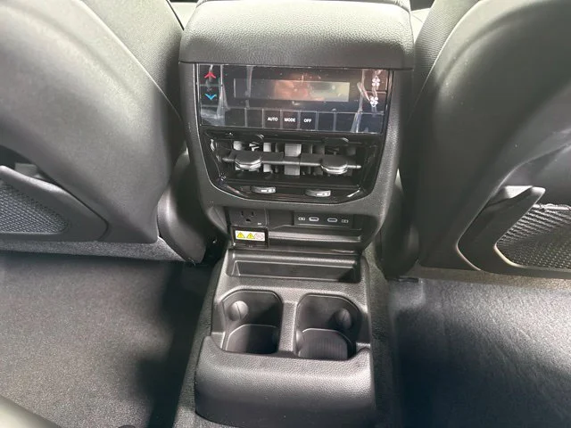 New 2027 Black Jeep Limited image 33