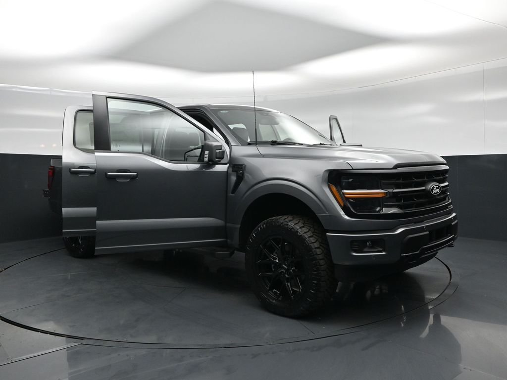 New 2026 Carbonized Gray Metallic Ford XLT image 26
