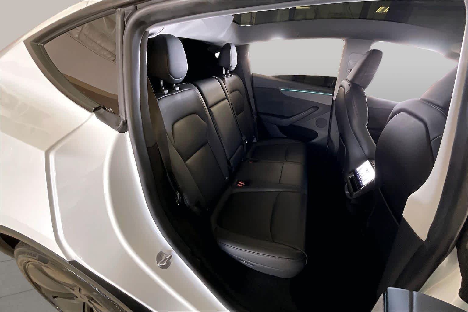 Used 2026 Pearl White Multi-Coat Tesla  image 17