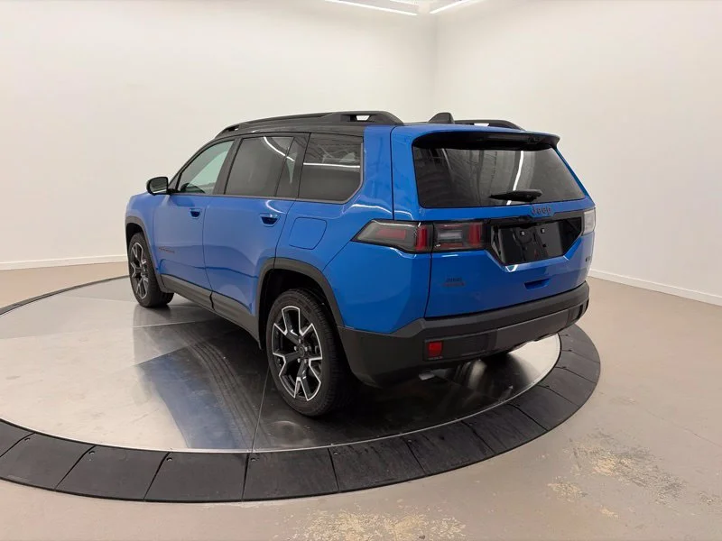 Used 2026 Blue Jeep Overland image 5