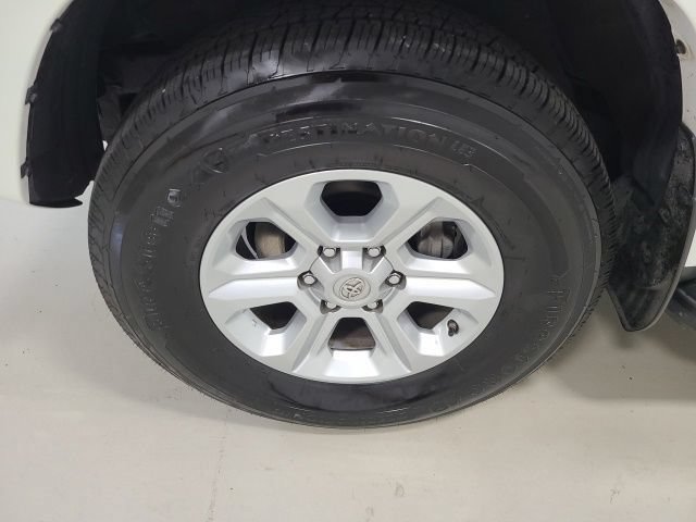 Certified Used 2020 Super White Toyota SR5 image 41