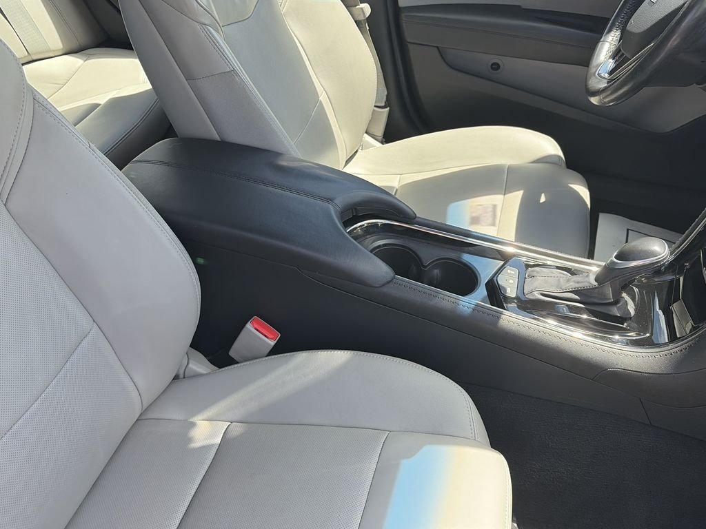 Used 2017 Silver Cadillac 2.0L Turbo Luxury image 33