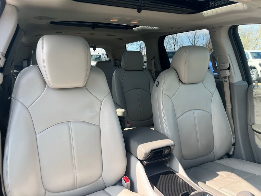 Used 2017 Ebony Twilight Metallic GMC Limited image 41