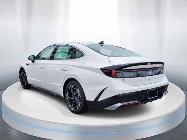 New 2026 White Hyundai SEL Sport image 3