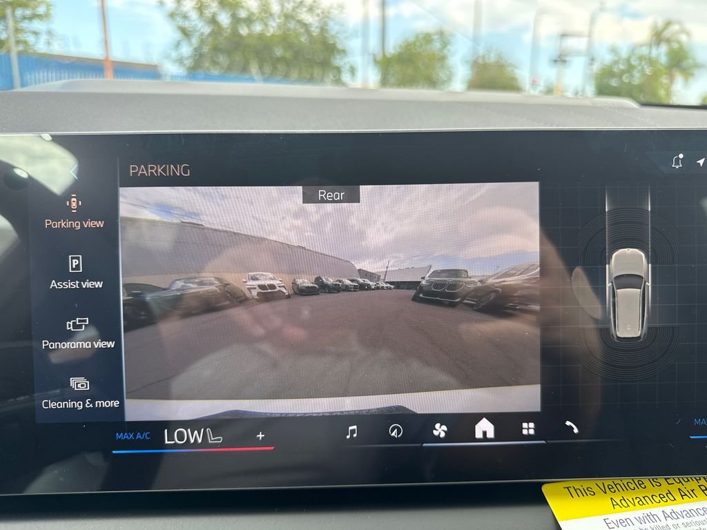 New 2026 Alpine White BMW 30 xDrive image 31