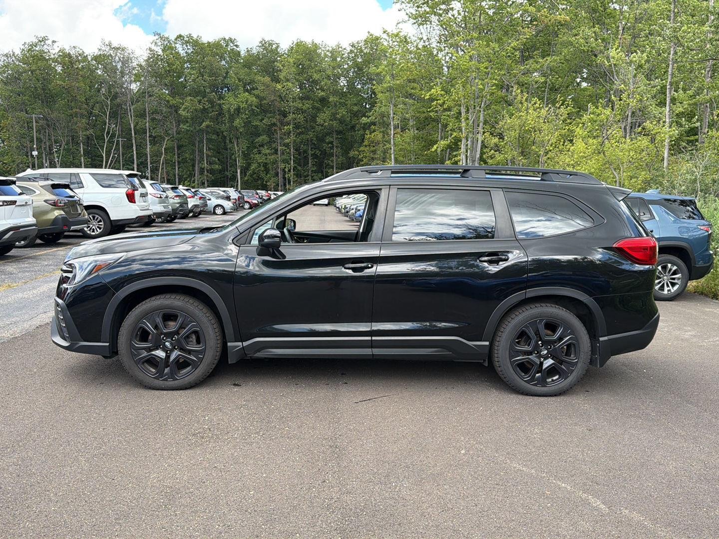 Used 2023 Crystal Black Silica Subaru Onyx Edition image 11