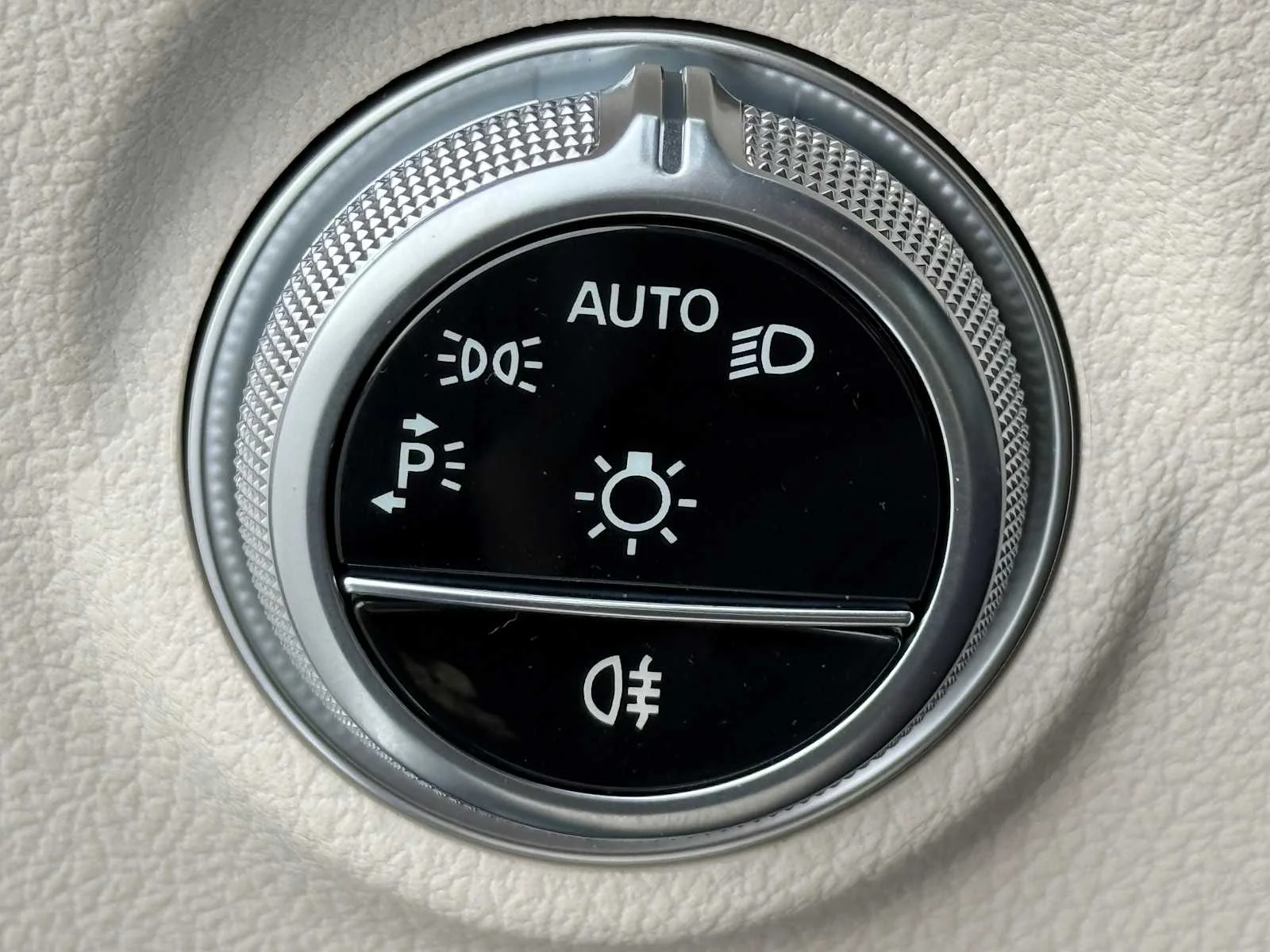 Certified Used 2025 Cirrus Silver Metallic Mercedes-Benz C 300 image 29
