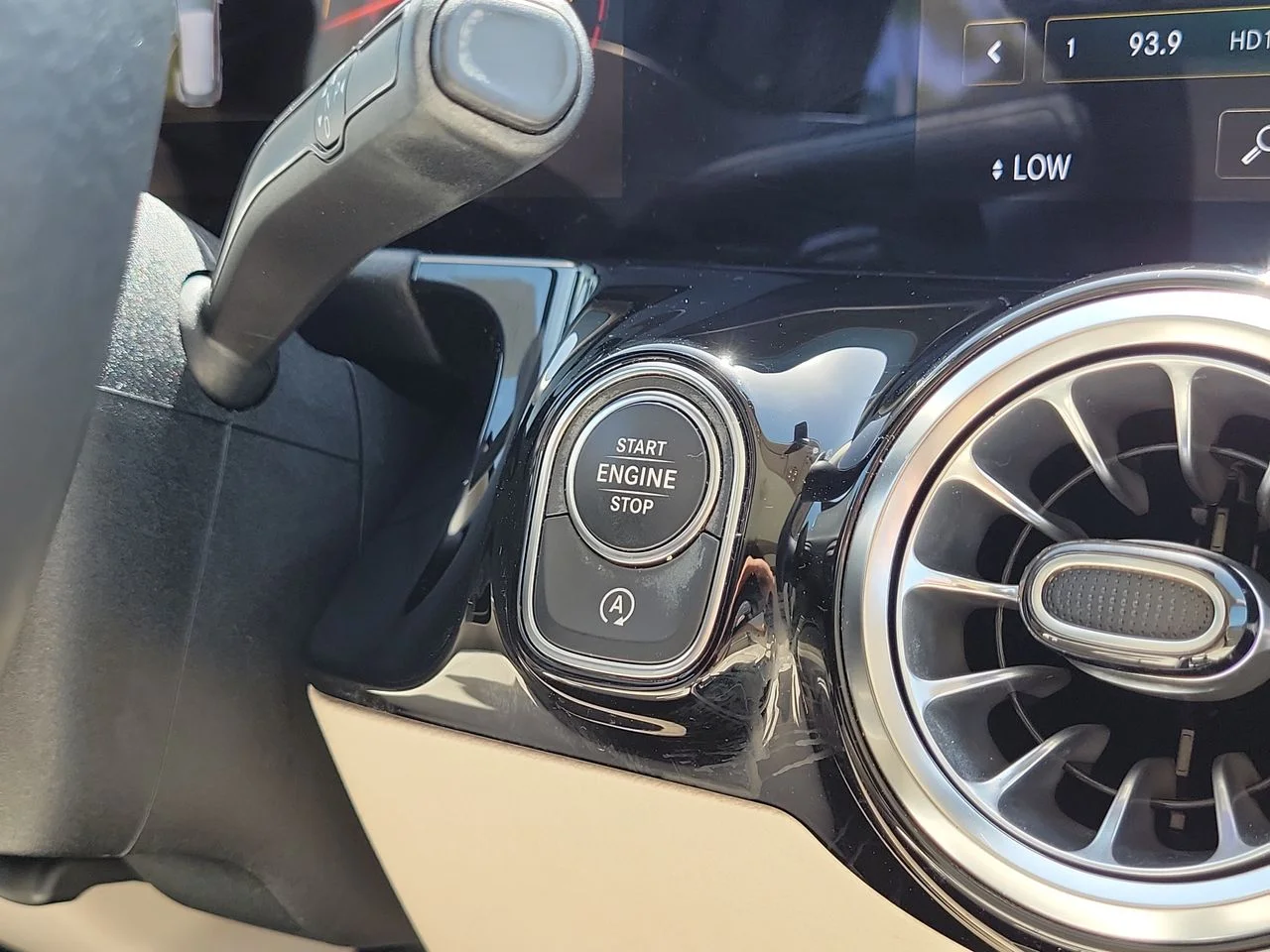 Certified Used 2023 Black Mercedes-Benz GLA 250 image 18