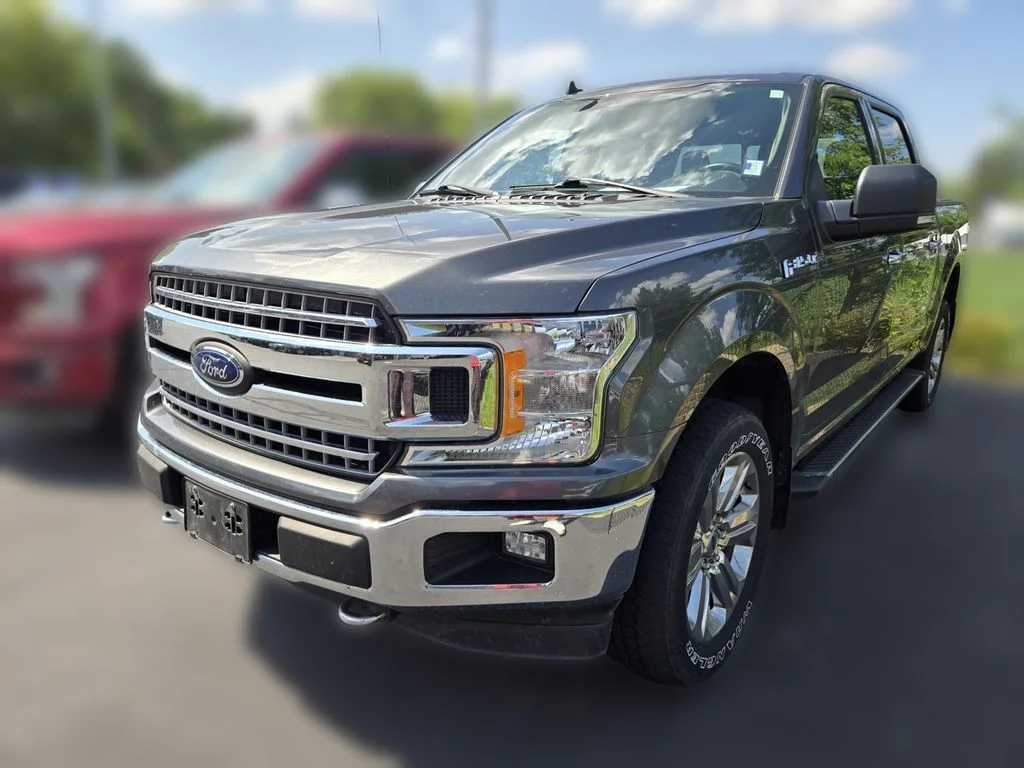 Certified Used 2019 Magnetic Metallic Ford XLT image 3