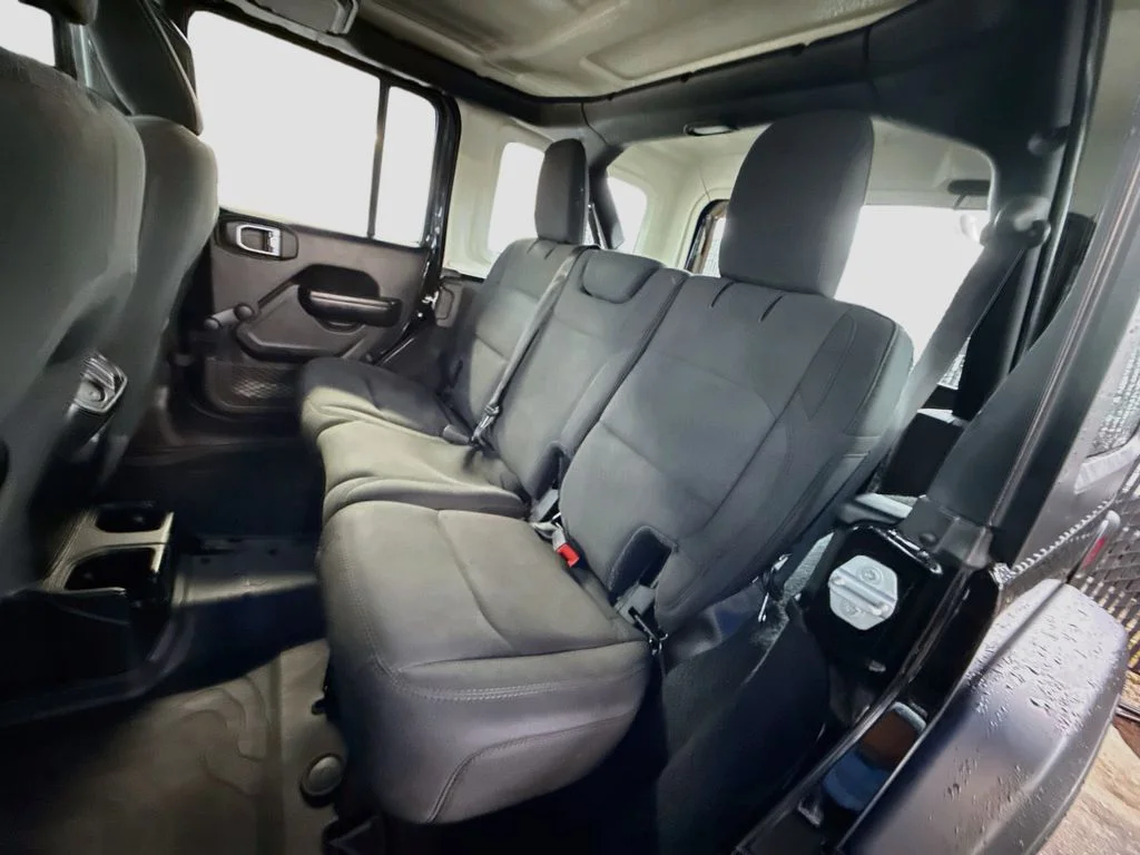 Used 2021 Black Jeep Unlimited Sport image 27