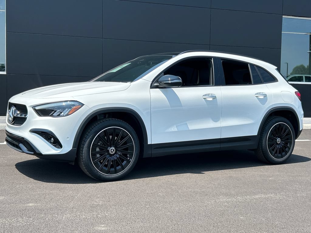 New 2026 Polar White Mercedes-Benz GLA 250 image 36