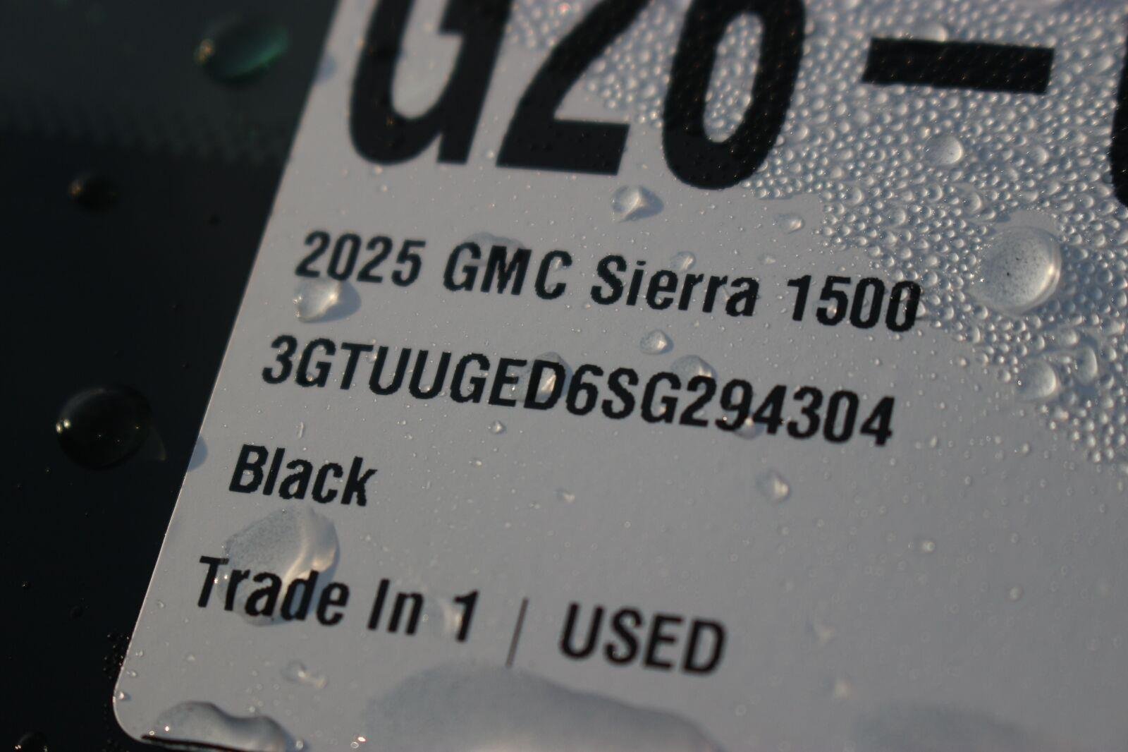 Used 2025 Onyx Black GMC Denali image 39