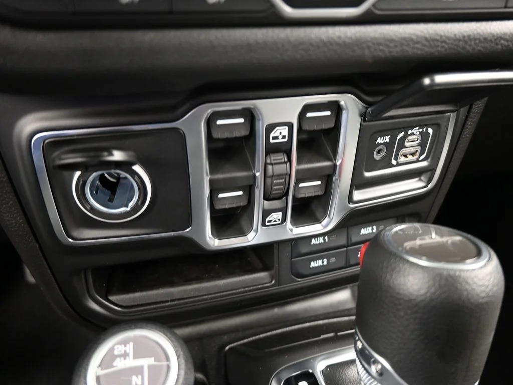 New 2026 Anvil Clearcoat Jeep Sport image 18