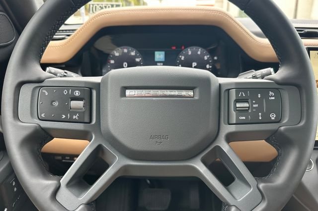 New 2026 Fuji White Land Rover S image 22