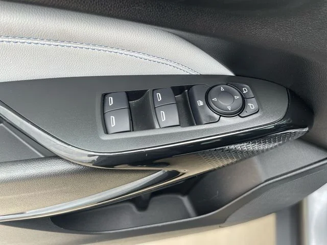 2025 Chevrolet Trax LT - Photo 15