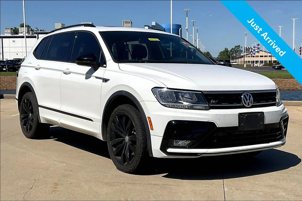 2020 Volkswagen Tiguan SE R-LINE BLACK