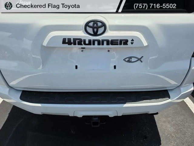 Used 2024 Ice Cap Toyota SR5 Premium image 7