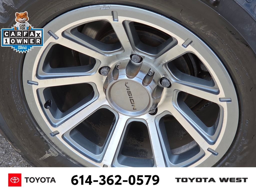 Used 2012 Red Toyota Grade image 13