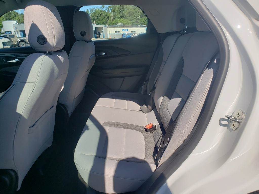 Used 2024 Summit White Chevrolet LS image 21