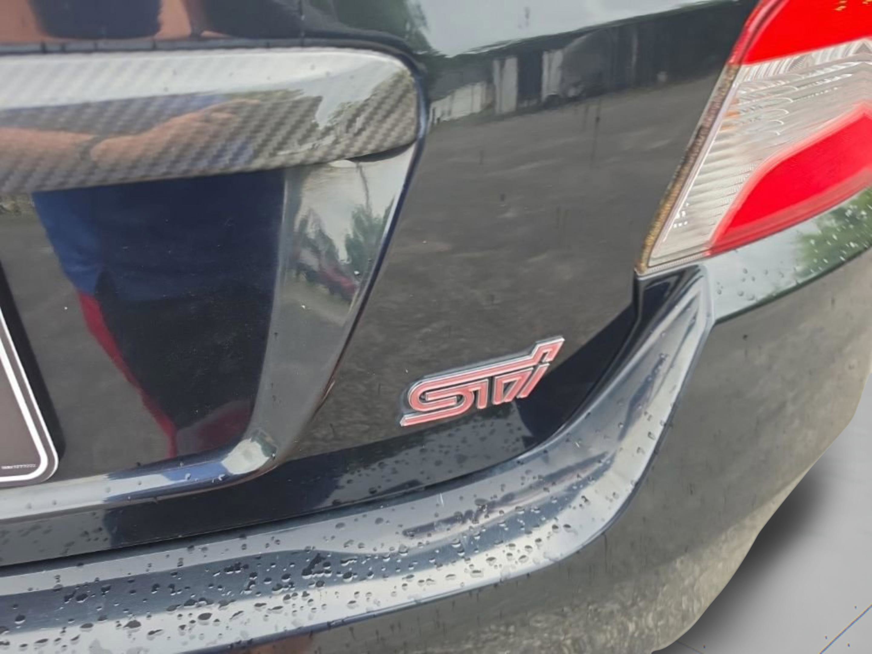 Used 2016 Black Subaru 4dr Sdn image 28