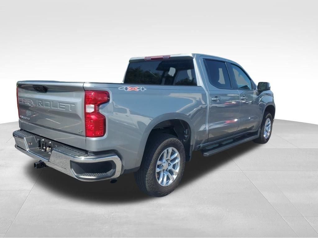 Used 2023 Gray Chevrolet LT image 7