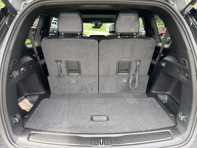 New 2026 Baltic Gray Metallic Clear-Coat Exterior Paint Jeep Altitude image 21