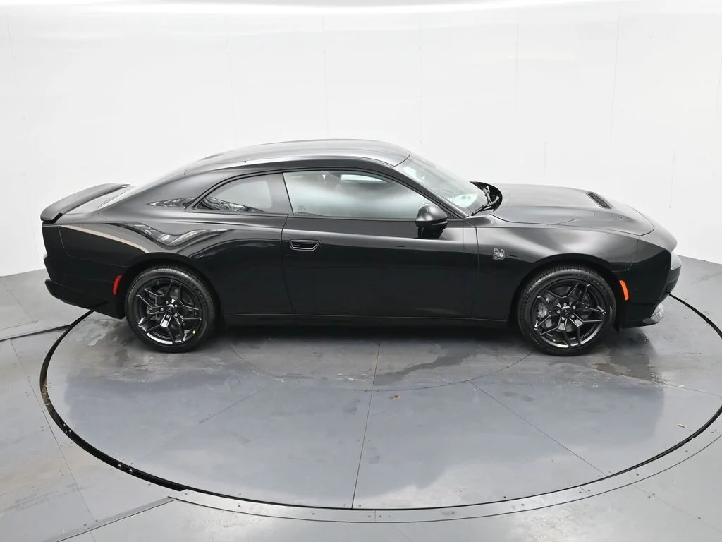 New 2026 Diamond Black Crystal Pearlcoat Dodge Scat Pack image 24