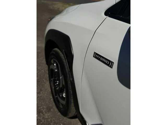 New 2026 CRYSTAL WHITE PEARL Subaru Limited Hybrid image 10