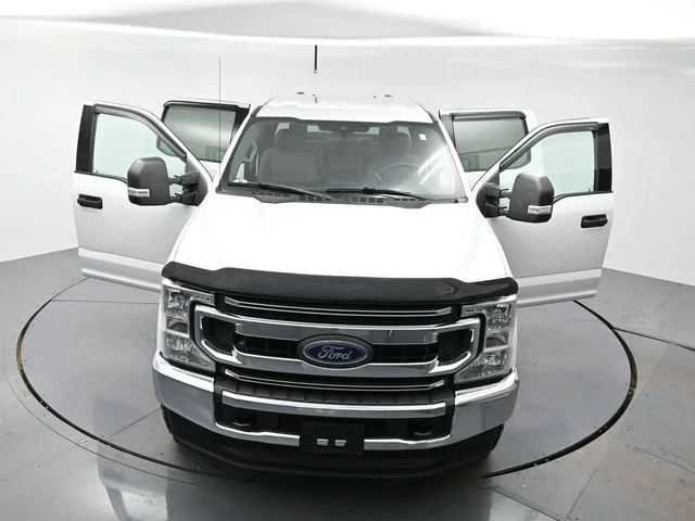 Used 2020 White Ford XL image 38