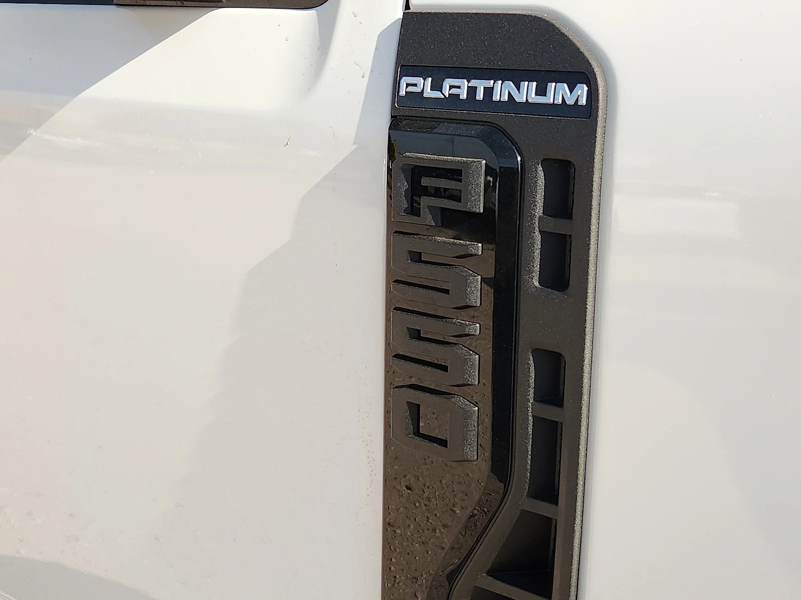 New 2027 Star White Metallic Tri-Coat Ford Platinum image 10